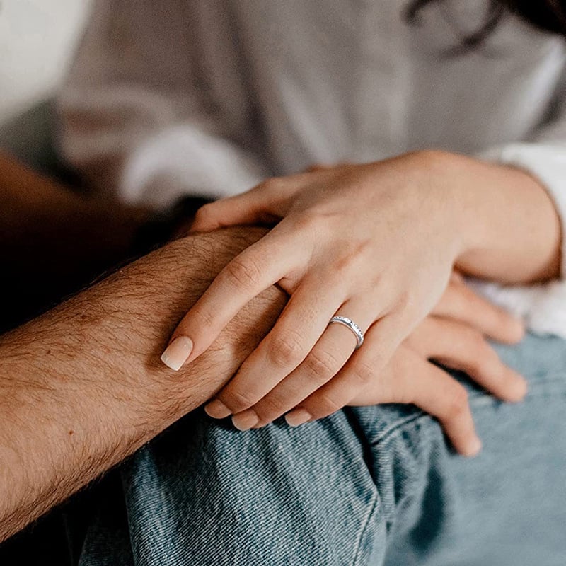 Sparkling Spinning Ring, Relieves Anxiety, Symbolizes Vows & Luck, Waterproof & Fade-Resistant💍